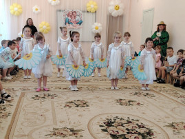 Праздник семьи, любви и верности в нашем детском саду! Праздник семьи, любви и верности в нашем детском саду!.